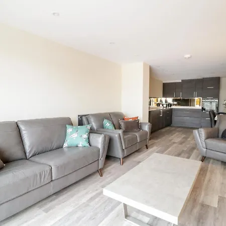 בית נופש Woodside 4 *